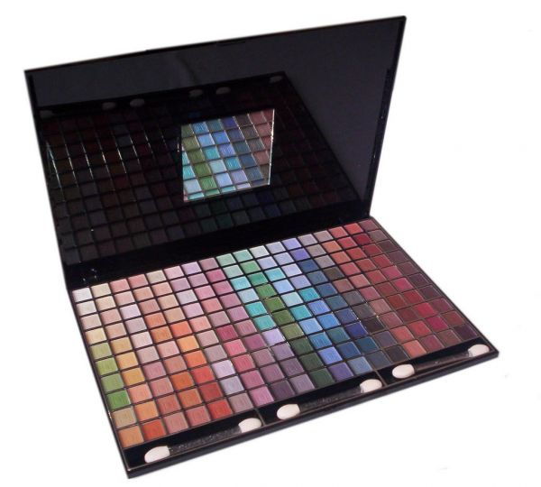 Paleta com 180 sombras Luisance